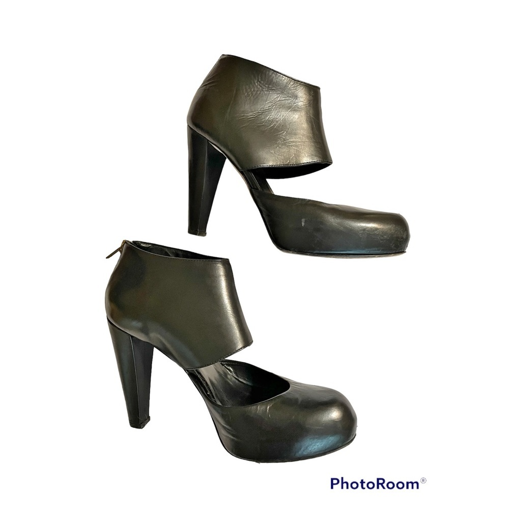Loeffler Randall Black Yvette Cut Out Heels